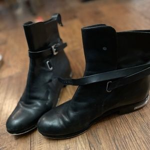 Michael Kors Black Leather Ankle boots Size 8M